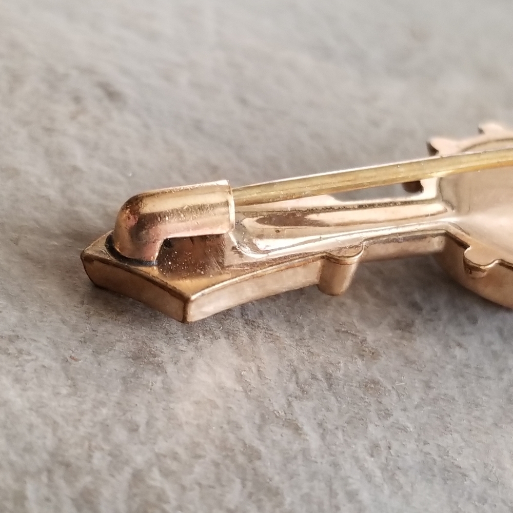 Antique bar pin Victorian gold tone Etruscan brooch 1800s red pink gem - Picture 7 of 13